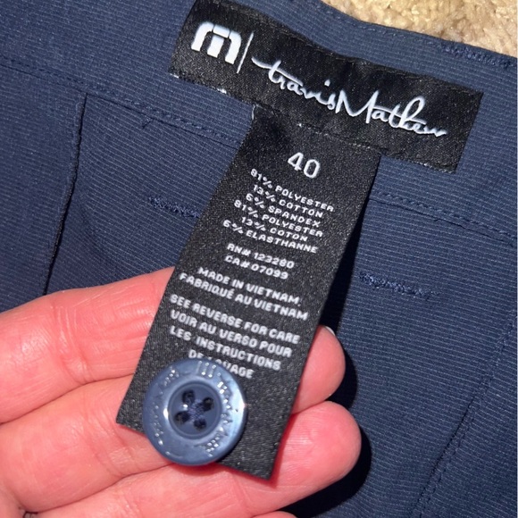 Travis Mathew Beck Shorts Blue 9.5” Size 40 NWT - Picture 2 of 9